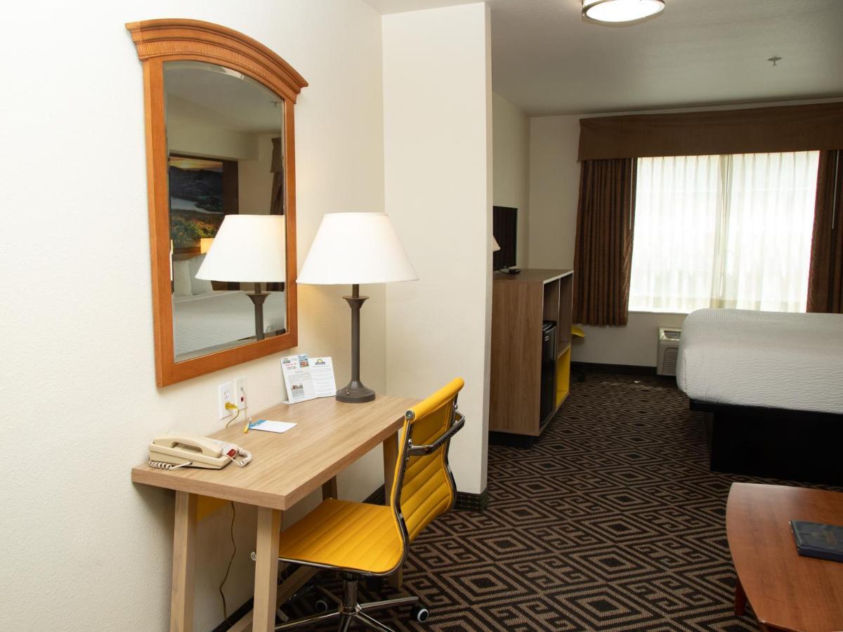 Days Inn By Wyndham Manitou Springs Dış mekan fotoğraf