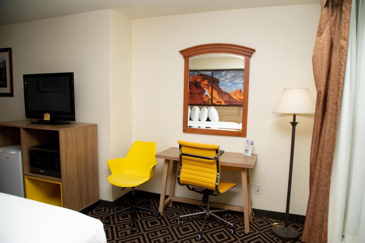 Days Inn By Wyndham Manitou Springs Dış mekan fotoğraf